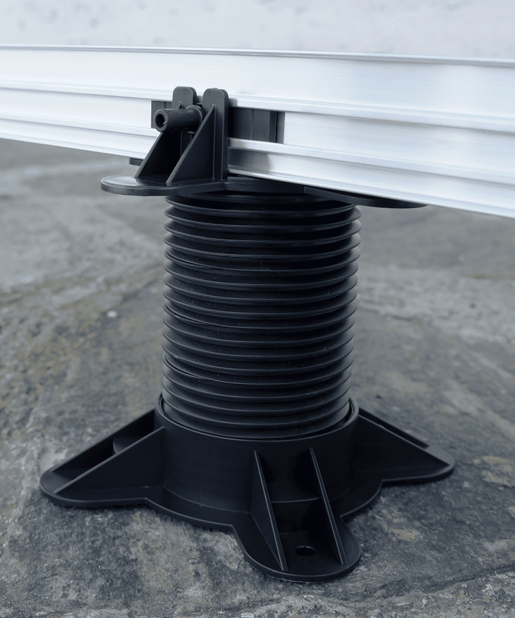 Pedestal bearing with aluminum substructure
