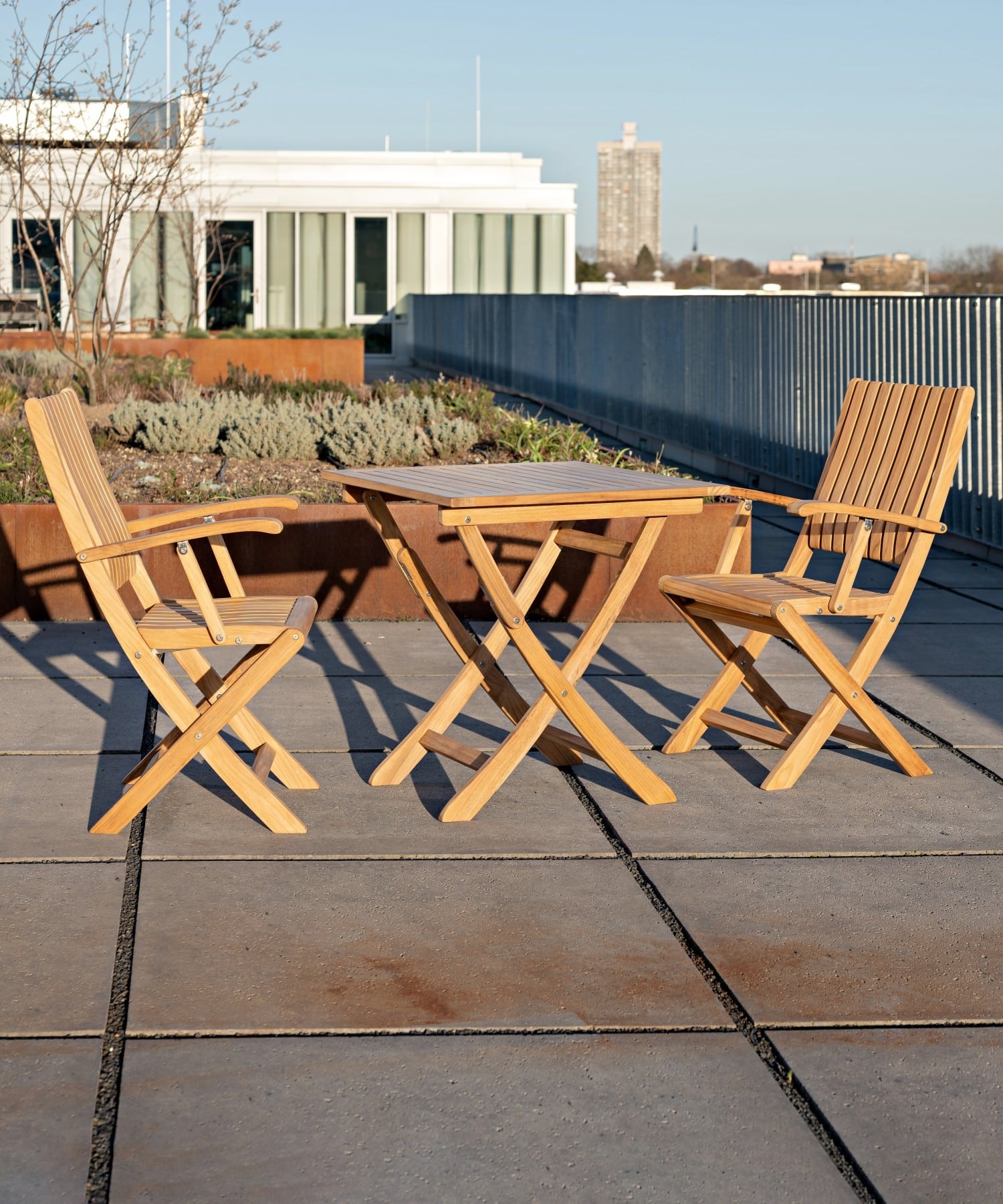 Conjunto de 4 sillas plegables exterior y mesa de teca 100 cm