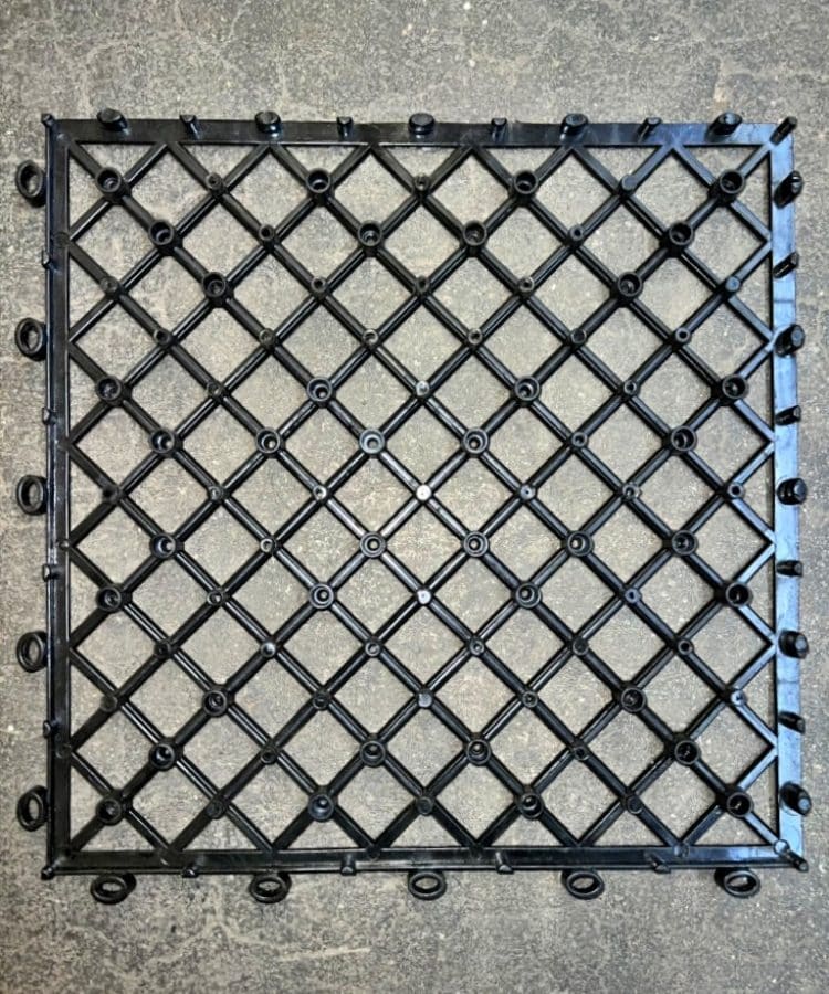 Plastic grid wooden tiles Cumaru
